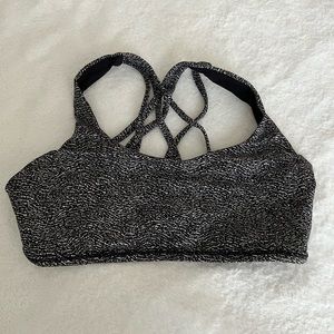 LULULEMON FREE TO BE SERENE BRA SIZE 8